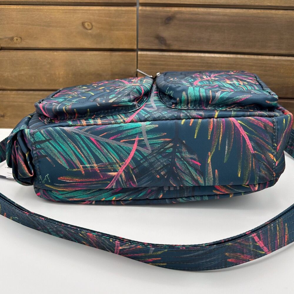 Lug Navigator Crossbody Bag NWT Tropical Leaf Blue Pink Quilted - Picture 8 of 9